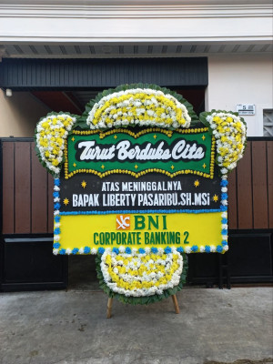 Papan Bunga Duka di Wedi