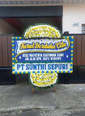 Papan Bunga Duka di Wedi