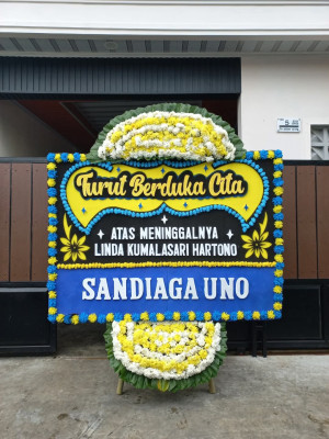 Papan Bunga Duka di Wedi